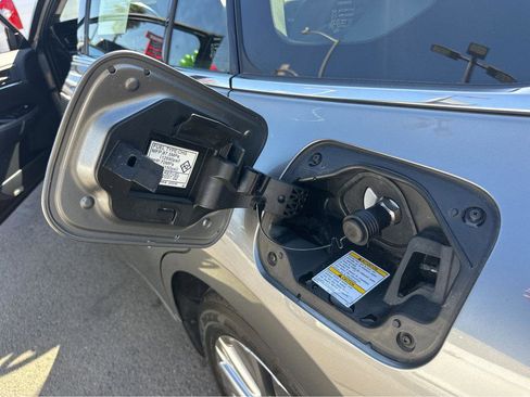 Used 2022 Toyota Mirai XLE w/ Advanced Technology Package image 39