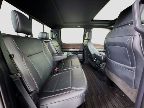 Used 2022 Ford F150 Lariat image 25