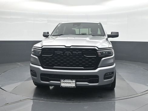 Used 2025 RAM 1500 Tradesman w/ Night Edition AWD/4WD image 5