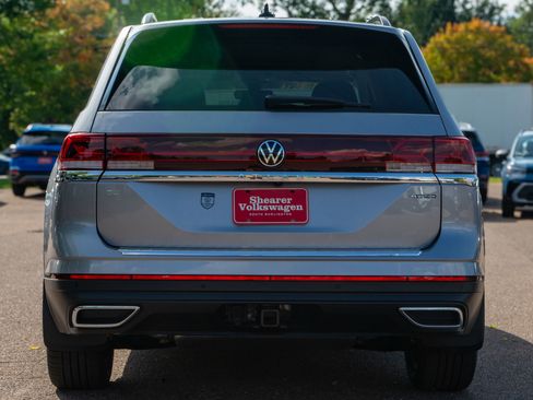 New 2026 Volkswagen Atlas SE image 5