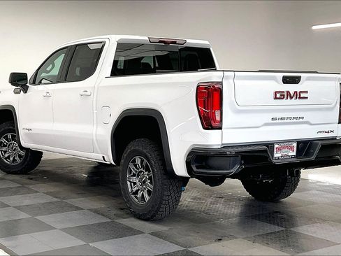 New 2026 GMC Sierra 1500 AT4X image 2