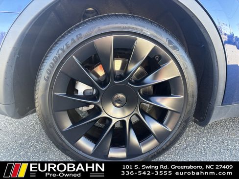 Used 2024 Tesla Model Y Long Range image 36