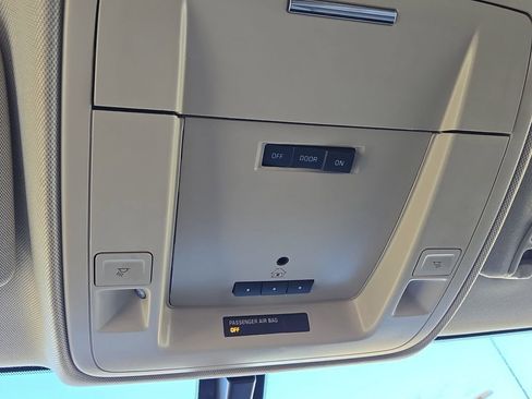 Used 2016 GMC Sierra 1500 SLE w/ SLE Value Package image 25