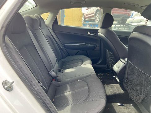 Used 2019 Kia Optima LX image 14
