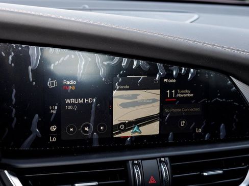 New 2025 Alfa Romeo Giulia w/ Driving Assist Package image 17