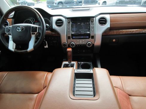 Used 2017 Toyota Tundra 1794 Edition AWD/4WD image 18