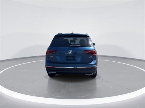 Used 2018 Volkswagen Tiguan SE w/ Panoramic Sunroof Package AWD/4WD image 7