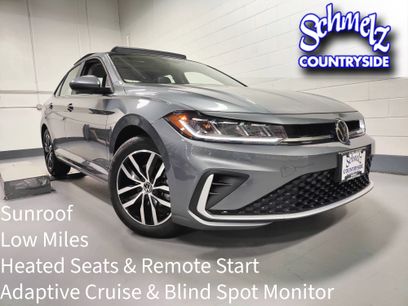 Used 2025 Volkswagen Jetta SE w/ Sunroof Package