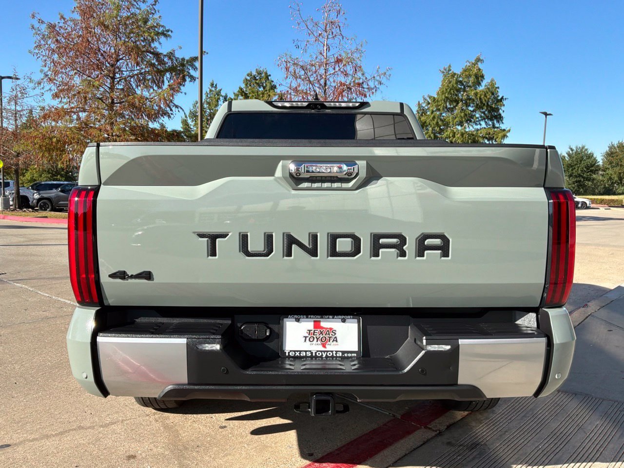Used 2023 Toyota Tundra Limited w/ TRD Off-Road Package AWD/4WD image 7