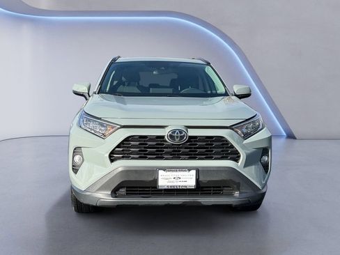 Used 2021 Toyota RAV4 XLE w/ Convenience Package image 8