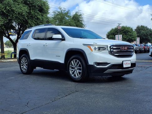 Used 2018 GMC Acadia SLE FWD image 4