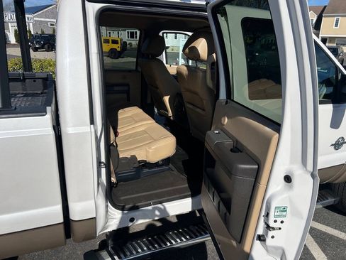 Used 2012 Ford F250 Lariat w/ Chrome Pkg AWD/4WD image 19