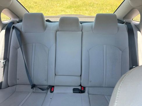 Used 2018 Hyundai Sonata SE FWD image 11