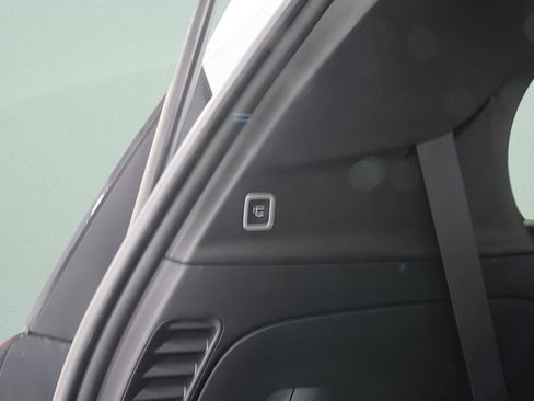 Used 2026 Chrysler Pacifica Select image 25