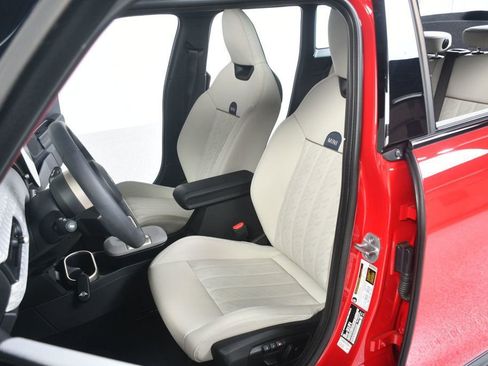 Used 2025 MINI Cooper S FWD image 31