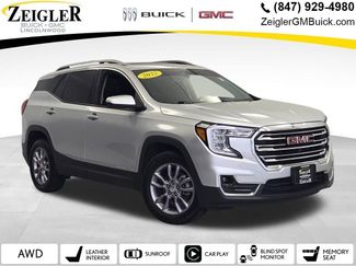 Used 2022 GMC Terrain SLT w/ Tech Package image 1