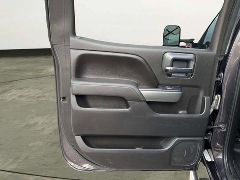 Used 2015 Chevrolet Silverado 2500 LT image 12