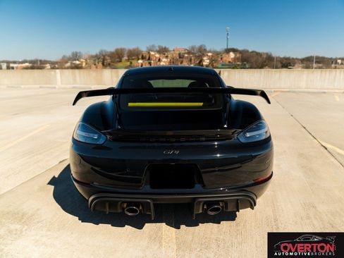 Used 2020 Porsche 718 Cayman GT4 image 5