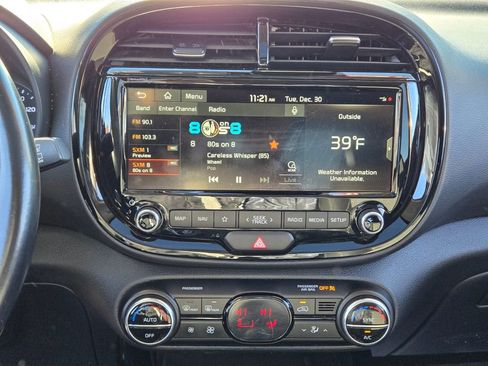 Used 2021 Kia Soul EX image 22