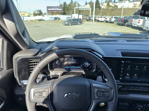 New 2026 Chevrolet Silverado 1500 LT Trail Boss w/ Convenience Package II AWD/4WD image 13