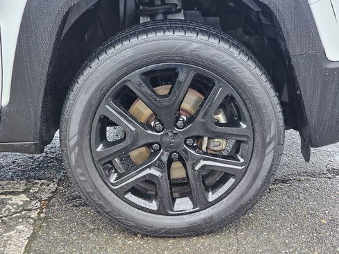 Used 2018 Jeep Renegade Altitude image 10