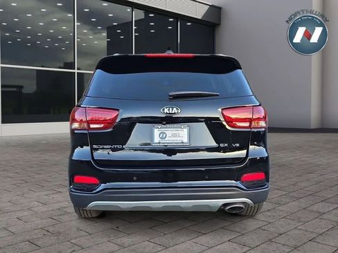 Used 2019 Kia Sorento EX image 4