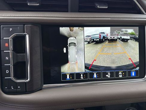 Used 2023 GMC Yukon XL Denali image 19