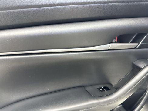 Used 2020 MAZDA MAZDA3 Sedan w/ Select Package image 27