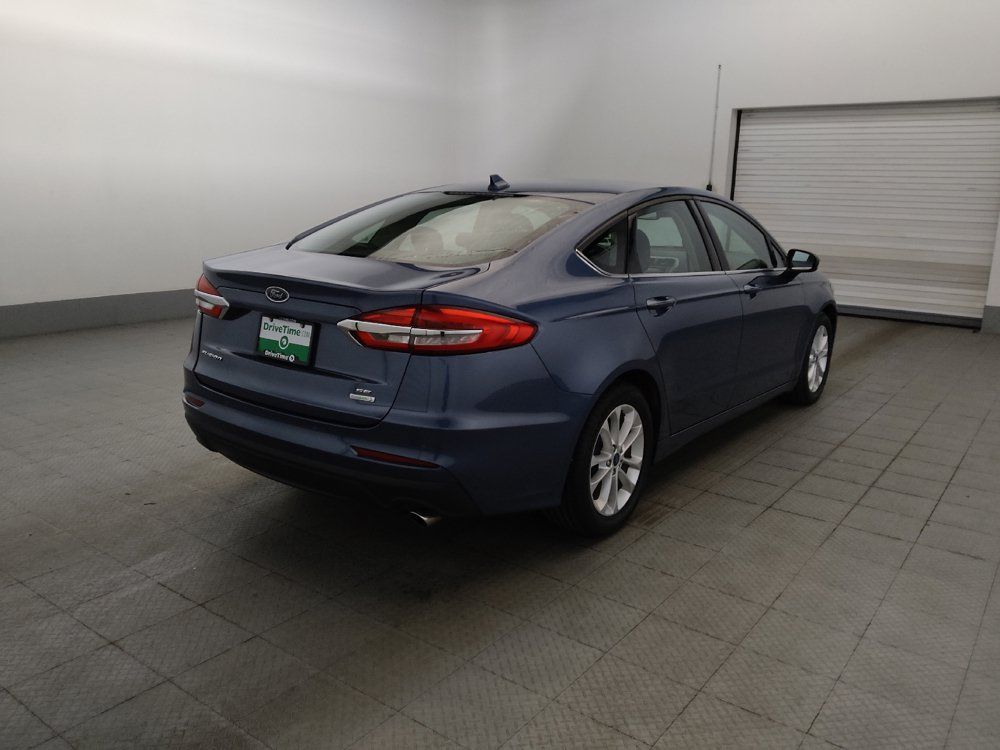Used 2019 Ford Fusion SE FWD image 9