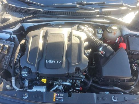 Used 2018 Buick LaCrosse Avenir w/ Driver Confidence Package #2 image 17