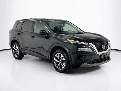 Used 2023 Nissan Rogue SV FWD image 3