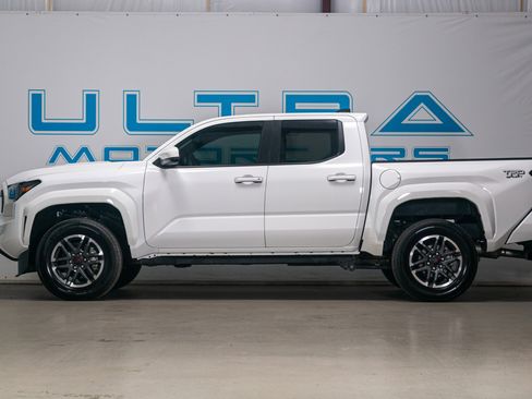 Used 2024 Toyota Tacoma TRD Sport image 13