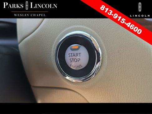 Used 2020 Nissan Pathfinder Platinum AWD/4WD image 27
