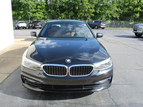 Used 2017 BMW 530i RWD image 11