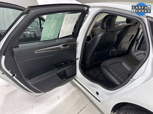 Used 2018 Ford Fusion Energi SE image 20