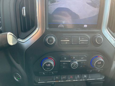 Used 2021 Chevrolet Silverado 1500 LT image 30