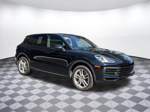 Used 2023 Porsche Cayenne AWD/4WD image 7