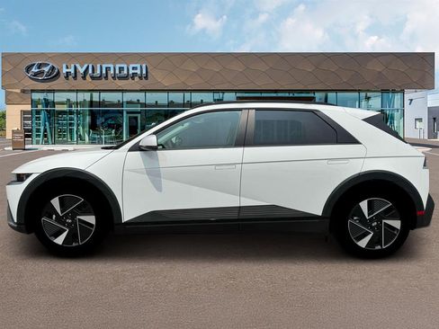 New 2025 Hyundai Ioniq 5 SEL image 4