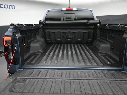 Used 2024 Ford Ranger Lariat w/ FX4 Off-Road Package AWD/4WD image 11
