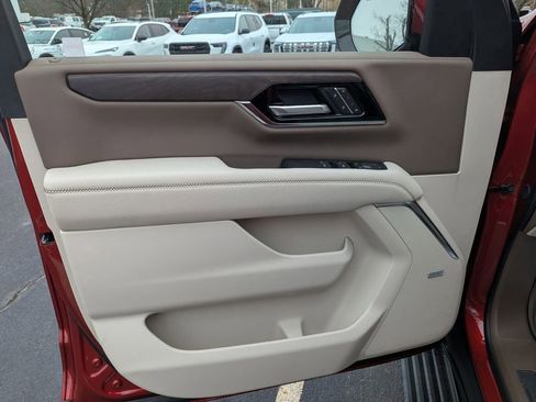 New 2026 GMC Yukon XL Denali w/ Sun & Power Step Package image 16