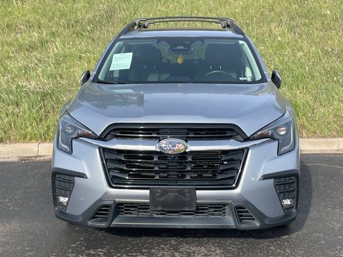 Used 2023 Subaru Ascent Limited w/ Technology Package AWD/4WD image 2