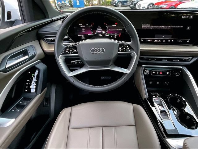 Certified 2025 Audi Q5 Premium w/ 19" Wheel Package AWD/4WD image 11