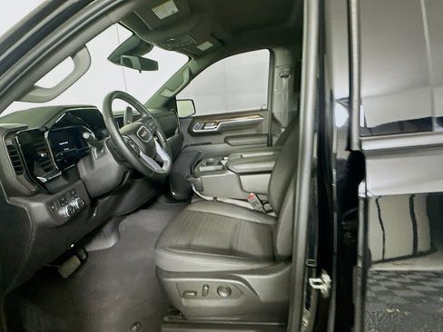 Used 2024 GMC Sierra 1500 Elevation image 13