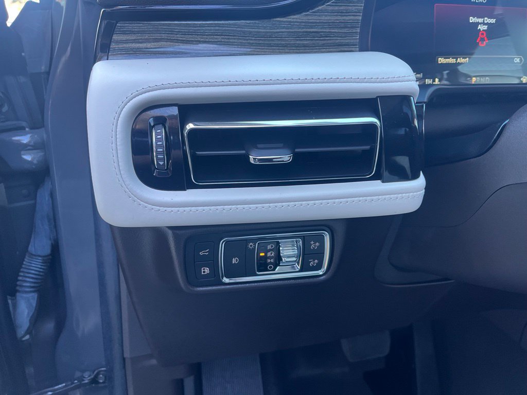 Used 2022 Lincoln Aviator Black Label Grand Touring w/ Class IV Trailer Tow Package AWD/4WD image 38