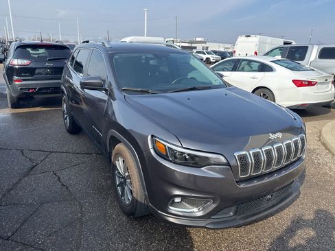 Used 2021 Jeep Cherokee Latitude Lux w/ Comfort/Convenience Group image 11