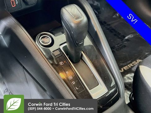 Used 2022 Nissan Versa SV FWD image 10