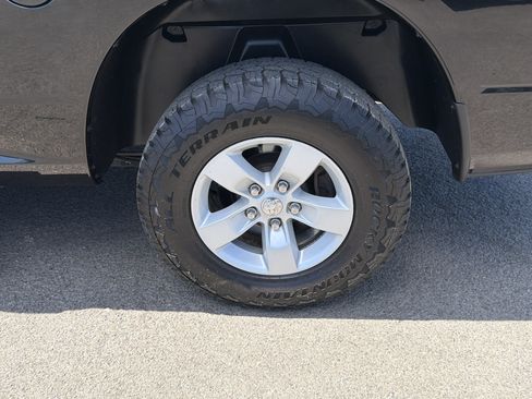 Used 2018 RAM 1500 ST w/ SXT Appearance Group AWD/4WD image 26