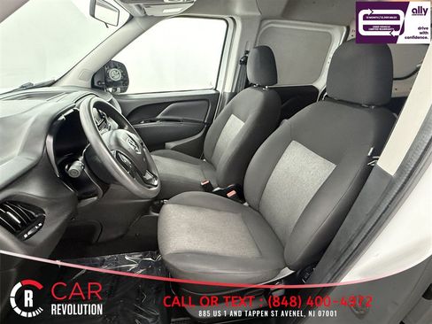 Used 2022 RAM ProMaster City Tradesman FWD image 9
