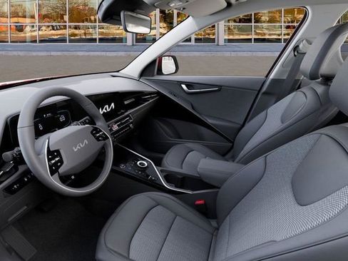 New 2025 Kia Niro EX w/ EX Cold Weather Package image 18