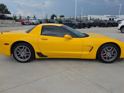 Used 2003 Chevrolet Corvette Z06 w/ Memory Package, 3 Drivers RWD image 6